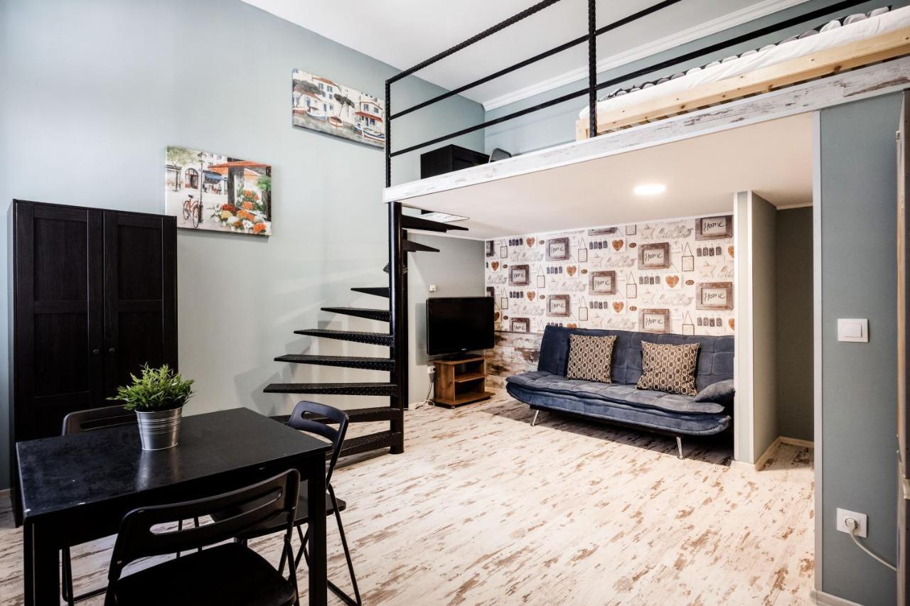 Hungarian Rebelian With Ac Apartment Budapest Luaran gambar