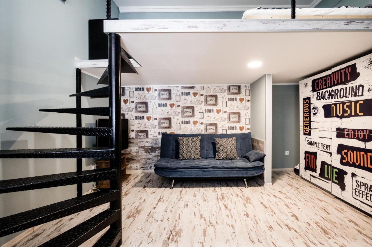 Hungarian Rebelian With Ac Apartment Budapest Luaran gambar