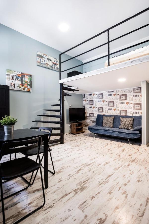 Hungarian Rebelian With Ac Apartment Budapest Luaran gambar